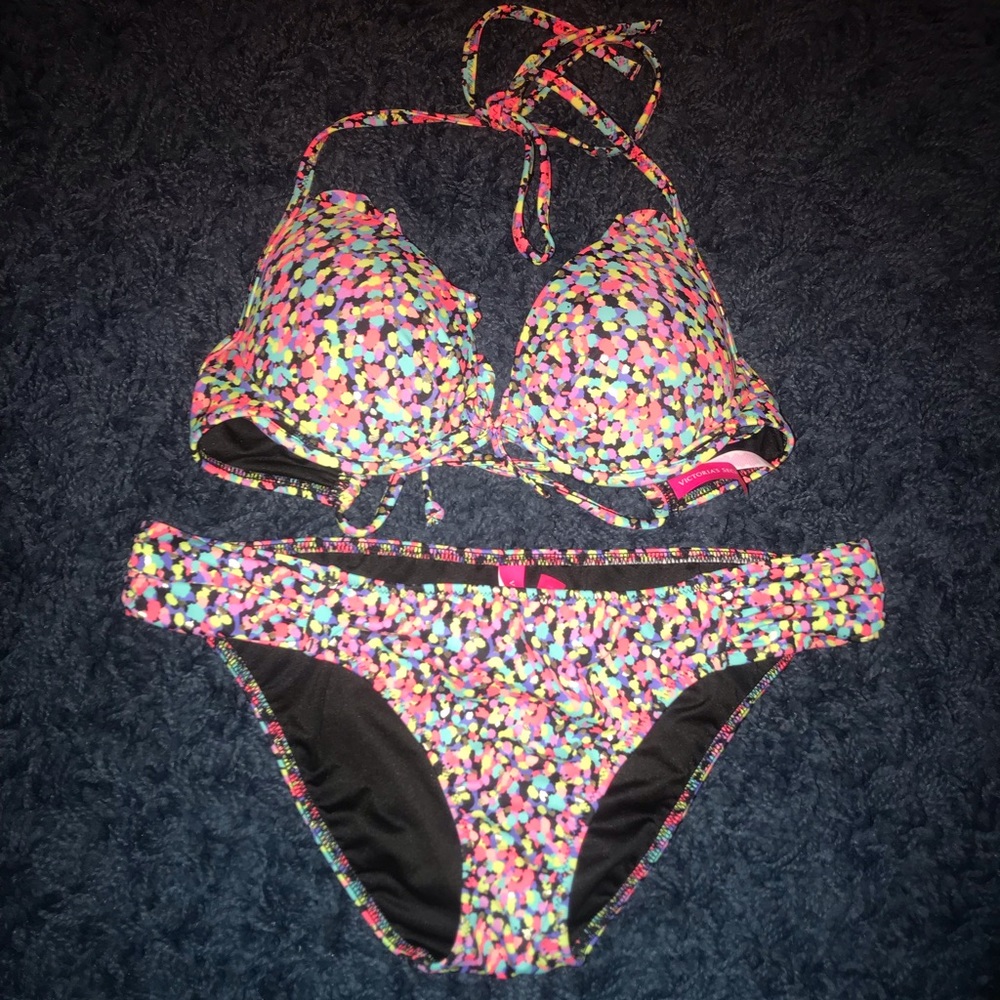 VS Victoria’s Secret Bikini